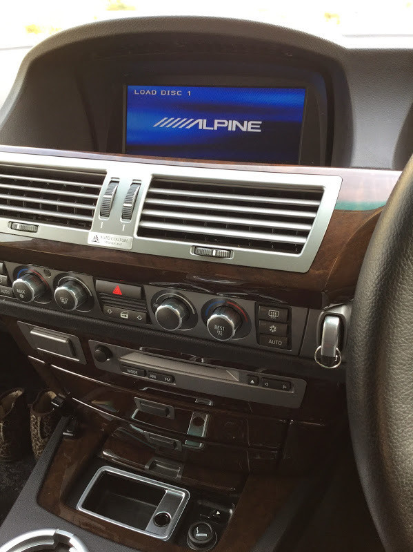 BMW E65 7シリーズ 純正i-Drive映像割り込みDVDチェンジャー♪神戸市・姫路 | 神戸 明石のカーオーディオ  カーセキュリティ専門店｜XCEL AUDIO（エクセル）